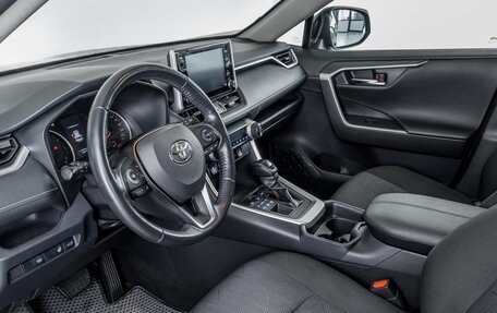 Toyota RAV4, 2020 год, 2 695 000 рублей, 8 фотография