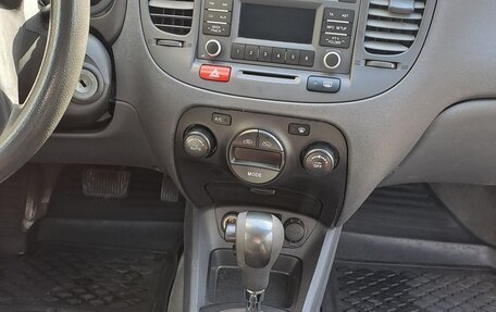 KIA Rio II, 2011 год, 580 000 рублей, 10 фотография