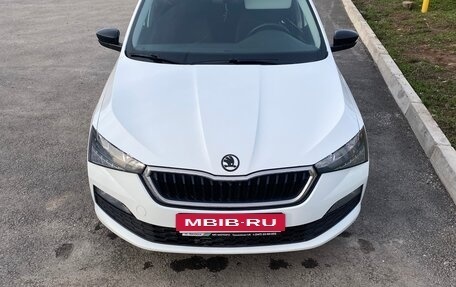 Skoda Rapid II, 2021 год, 1 799 000 рублей, 2 фотография