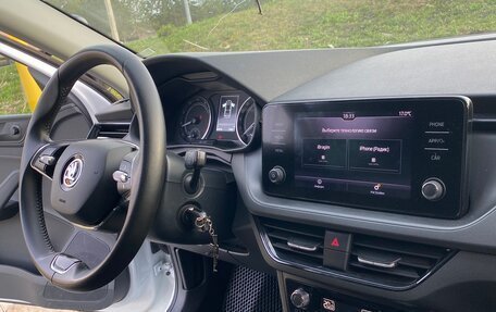 Skoda Rapid II, 2021 год, 1 799 000 рублей, 9 фотография