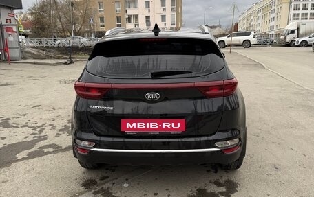 KIA Sportage IV рестайлинг, 2020 год, 2 350 000 рублей, 4 фотография