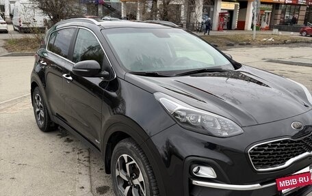 KIA Sportage IV рестайлинг, 2020 год, 2 350 000 рублей, 2 фотография