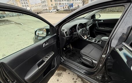 KIA Sportage IV рестайлинг, 2020 год, 2 350 000 рублей, 18 фотография