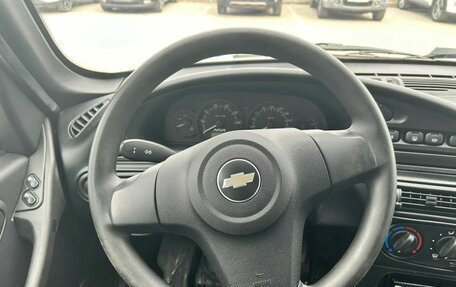 Chevrolet Niva I рестайлинг, 2017 год, 834 000 рублей, 11 фотография