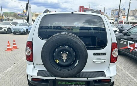 Chevrolet Niva I рестайлинг, 2017 год, 834 000 рублей, 7 фотография