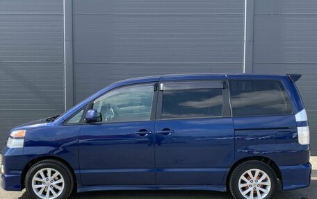 Toyota Voxy II, 2001 год, 860 000 рублей, 16 фотография