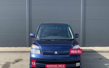 Toyota Voxy II, 2001 год, 860 000 рублей, 5 фотография