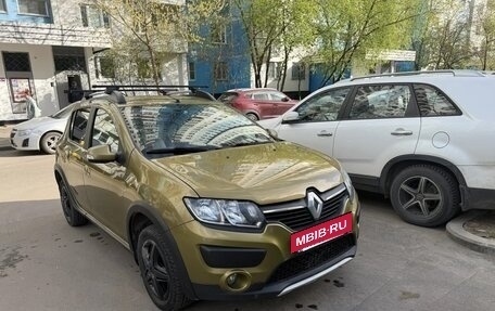 Renault Sandero II рестайлинг, 2015 год, 920 000 рублей, 2 фотография