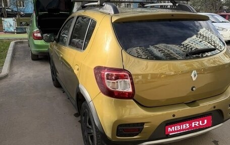 Renault Sandero II рестайлинг, 2015 год, 920 000 рублей, 5 фотография