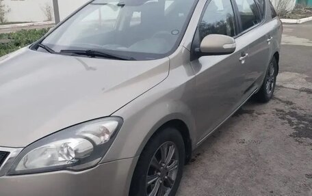 KIA cee'd I рестайлинг, 2011 год, 730 000 рублей, 3 фотография