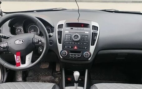 KIA cee'd I рестайлинг, 2011 год, 730 000 рублей, 10 фотография