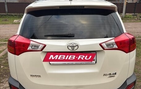 Toyota RAV4, 2013 год, 1 770 000 рублей, 6 фотография