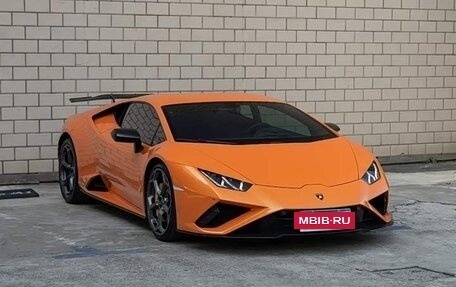 Lamborghini Huracán, 2023 год, 22 783 000 рублей, 3 фотография