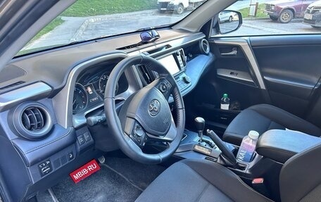 Toyota RAV4, 2018 год, 2 250 000 рублей, 5 фотография