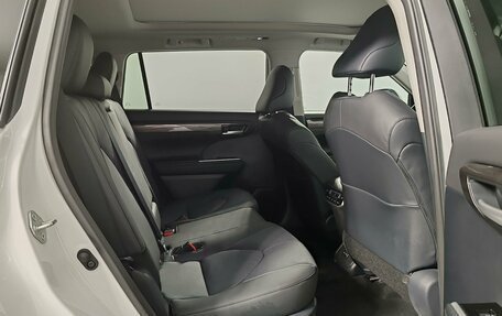 Toyota Highlander, 2026 год, 6 390 000 рублей, 18 фотография