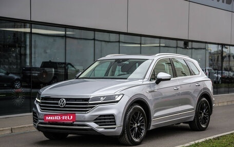 Volkswagen Touareg III, 2018 год, 4 899 000 рублей, 3 фотография