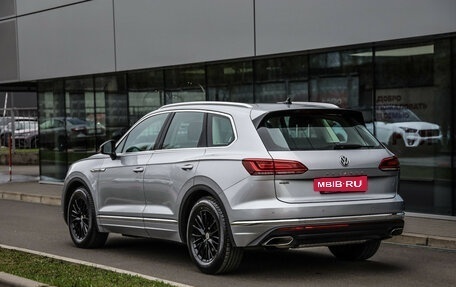 Volkswagen Touareg III, 2018 год, 4 899 000 рублей, 8 фотография