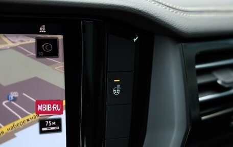 Volkswagen Touareg III, 2018 год, 4 899 000 рублей, 16 фотография