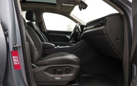 Volkswagen Touareg III, 2018 год, 4 899 000 рублей, 29 фотография