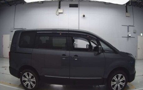 Mitsubishi Delica D:5 I, 2021 год, 5 500 000 рублей, 1 фотография