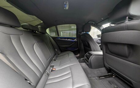 BMW 5 серия, 2019 год, 3 625 000 рублей, 12 фотография