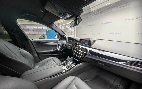 BMW 5 серия, 2019 год, 3 625 000 рублей, 13 фотография