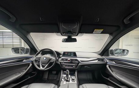 BMW 5 серия, 2019 год, 3 625 000 рублей, 14 фотография