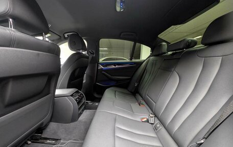 BMW 5 серия, 2019 год, 3 625 000 рублей, 10 фотография