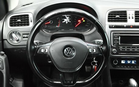 Volkswagen Polo VI (EU Market), 2017 год, 1 300 000 рублей, 12 фотография