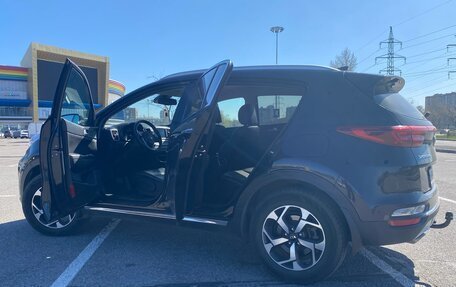 KIA Sportage IV рестайлинг, 2020 год, 2 490 000 рублей, 3 фотография