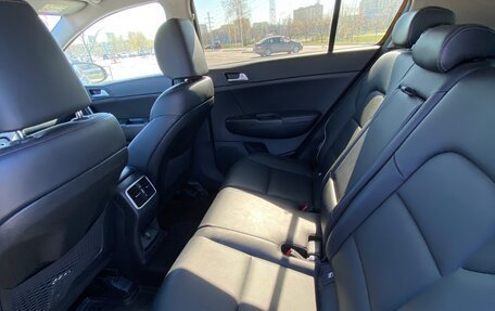 KIA Sportage IV рестайлинг, 2020 год, 2 490 000 рублей, 6 фотография