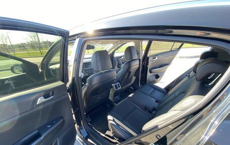 KIA Sportage IV рестайлинг, 2020 год, 2 490 000 рублей, 21 фотография