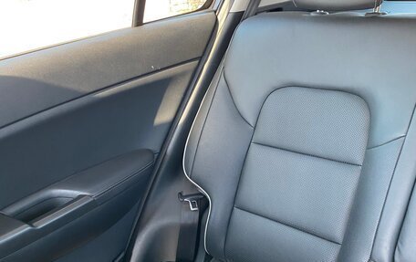 KIA Sportage IV рестайлинг, 2020 год, 2 490 000 рублей, 28 фотография