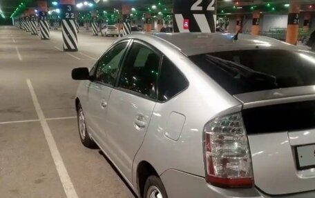 Toyota Prius, 2006 год, 500 000 рублей, 2 фотография