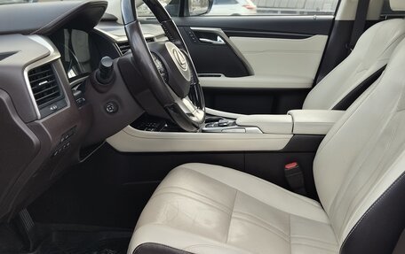 Lexus RX IV рестайлинг, 2017 год, 3 197 000 рублей, 15 фотография