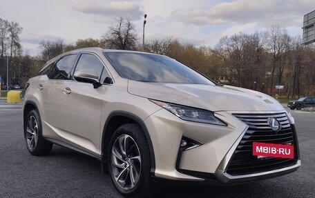 Lexus RX IV рестайлинг, 2017 год, 3 197 000 рублей, 24 фотография