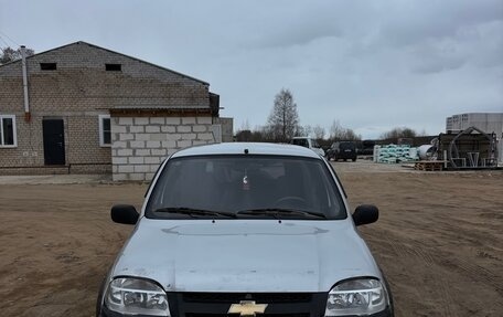 Chevrolet Niva I рестайлинг, 2004 год, 200 000 рублей, 5 фотография