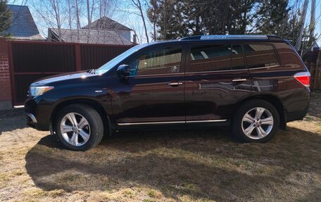 Toyota Highlander III, 2011 год, 2 190 000 рублей, 10 фотография