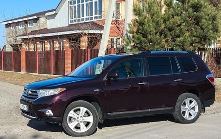 Toyota Highlander III, 2011 год, 2 190 000 рублей, 11 фотография