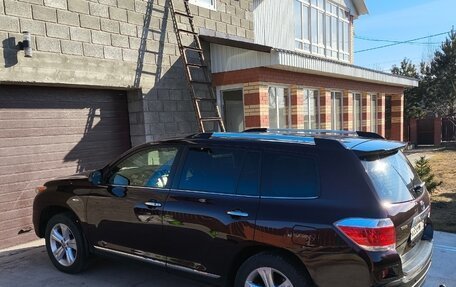 Toyota Highlander III, 2011 год, 2 190 000 рублей, 13 фотография