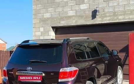 Toyota Highlander III, 2011 год, 2 190 000 рублей, 12 фотография