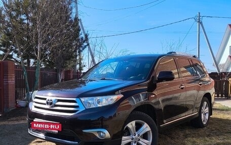 Toyota Highlander III, 2011 год, 2 190 000 рублей, 4 фотография