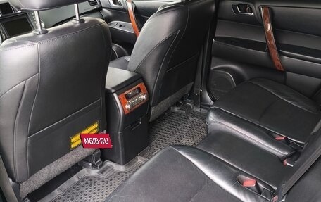 Toyota Highlander III, 2011 год, 2 190 000 рублей, 19 фотография