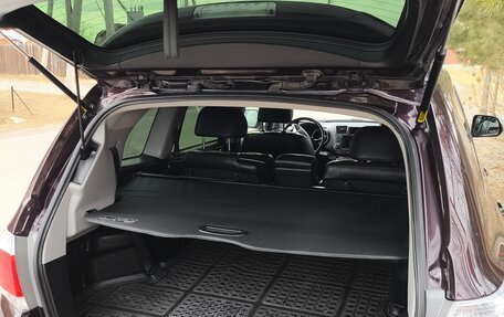 Toyota Highlander III, 2011 год, 2 190 000 рублей, 31 фотография