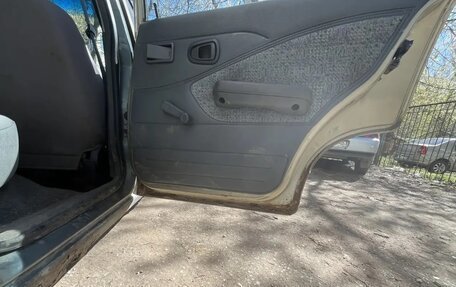 Daewoo Nexia I рестайлинг, 2004 год, 60 000 рублей, 4 фотография