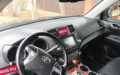 Toyota Highlander III, 2011 год, 2 190 000 рублей, 16 фотография