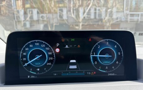 Hyundai Staria, 2025 год, 7 800 000 рублей, 15 фотография