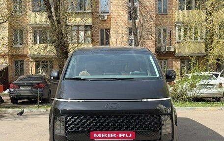 Hyundai Staria, 2025 год, 7 800 000 рублей, 2 фотография