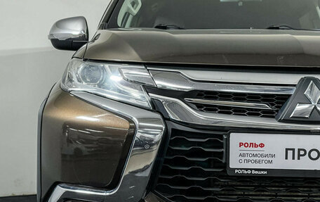 Mitsubishi Pajero Sport III рестайлинг, 2017 год, 2 597 000 рублей, 17 фотография