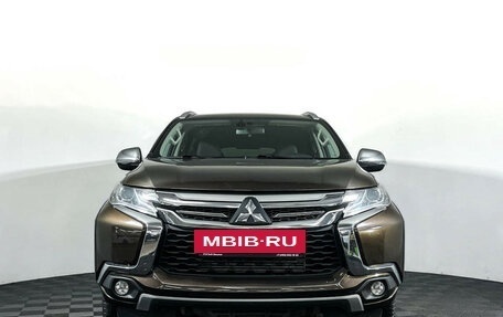Mitsubishi Pajero Sport III рестайлинг, 2017 год, 2 597 000 рублей, 2 фотография